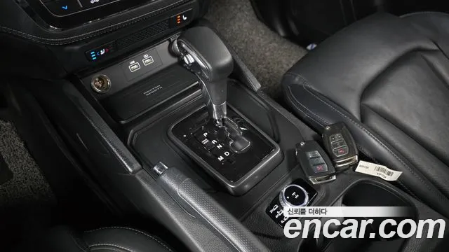 KG_Mobility_Ssangyong Rexton Новый Rexton Sport Khan Дизель 2.2 4WD — Фото автомобиля 9