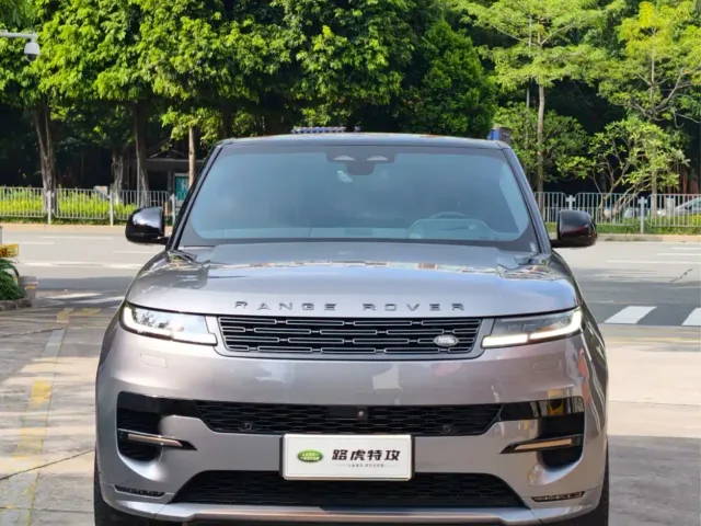 Land Rover Range Rover Sport — Фото автомобиля 2