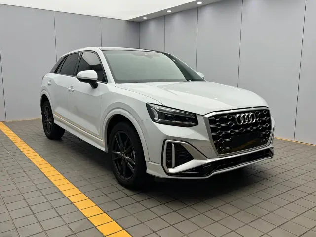 Audi Q2L — Фото автомобиля 3