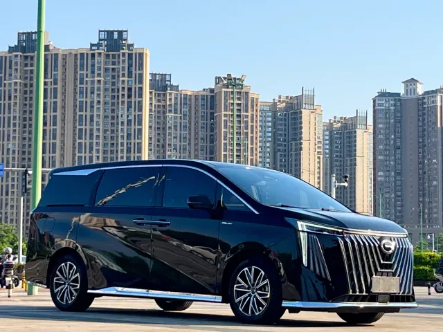 GAC Trumpchi M8 — Фото автомобиля 3