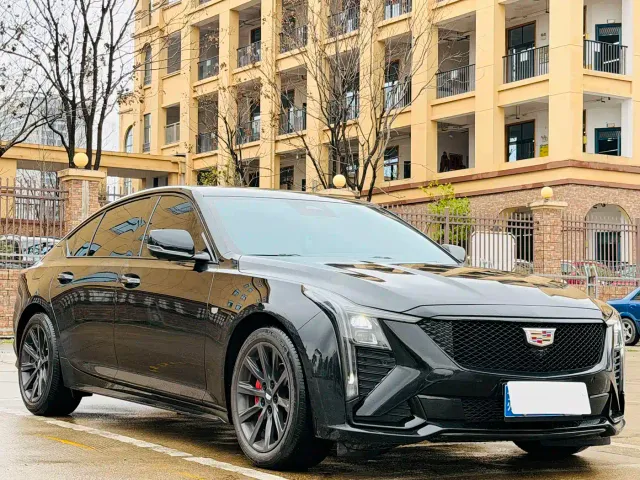 Cadillac CT5 — Фото автомобиля 5