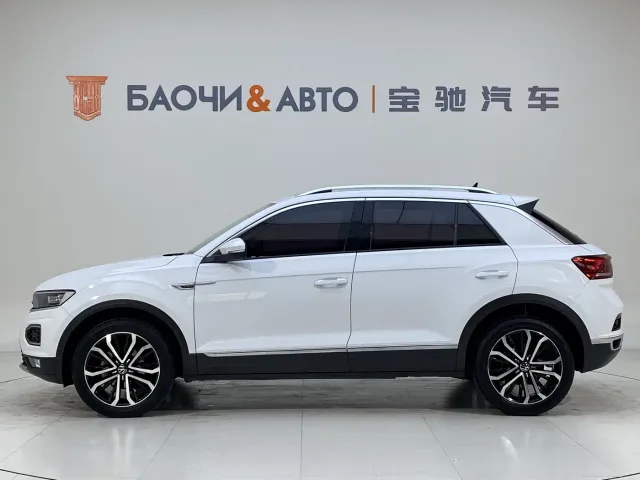 Volkswagen T-Roc — Фото автомобиля 24
