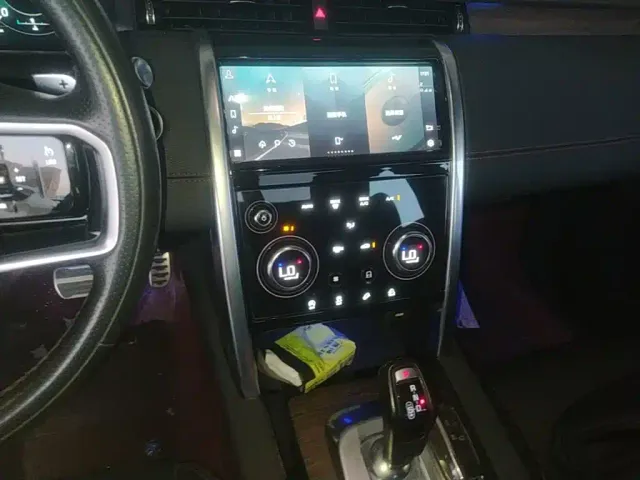 Land Rover Discovery Sport — Фото автомобиля 12