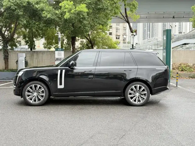 Land Rover Range Rover — Фото автомобиля 26