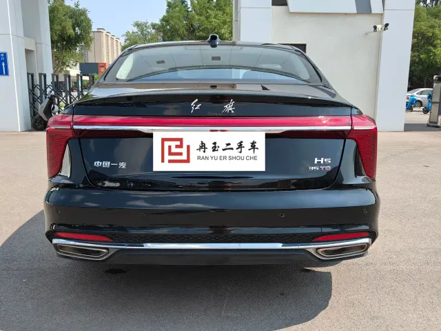 Hongqi H5 — Фото автомобиля 5