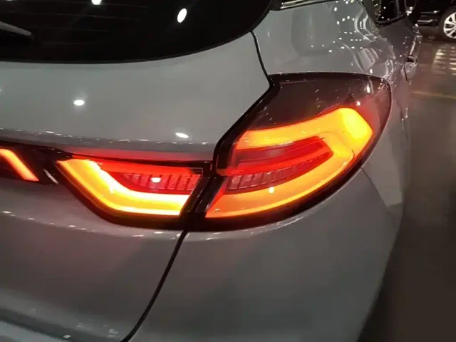 Geely Emgrand S — Фото автомобиля 7