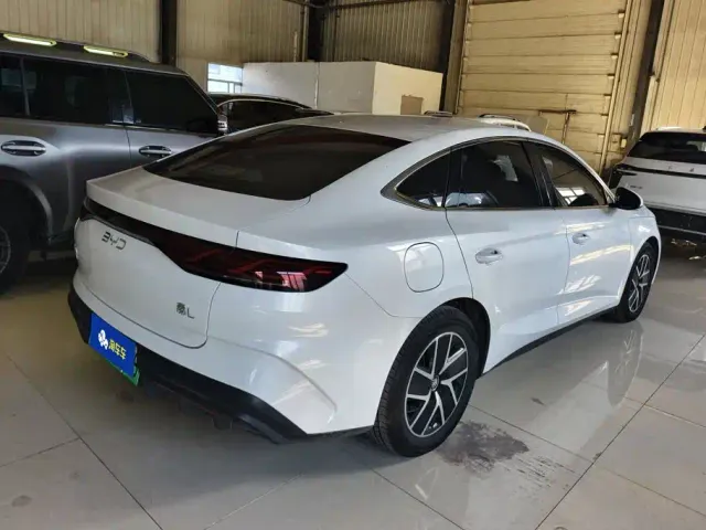 BYD Qin L — Фото автомобиля 3