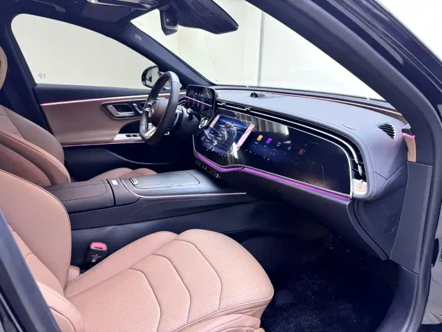 Mercedes-Benz E-Class — Фото автомобиля 11