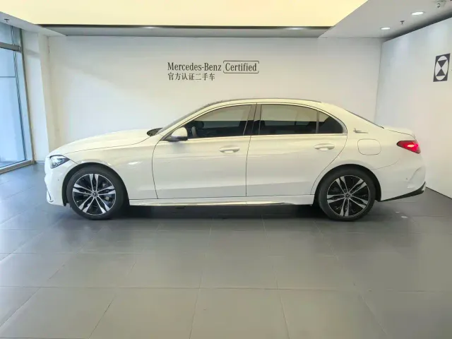 Mercedes-Benz Mercedes-Benz C-Class New Energy 2023 C 350 eL — Фото автомобиля 4