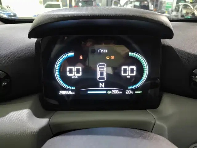 Leapmotor T03 — Фото автомобиля 11