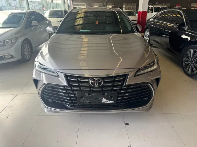 Toyota Avalon — Фото автомобиля 2