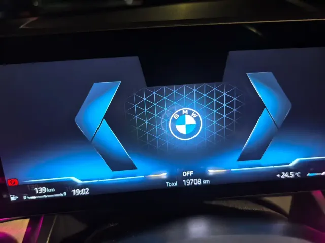 BMW 5 Series — Фото автомобиля 3
