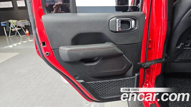 Jeep Wrangler JL — Фото автомобиля 25