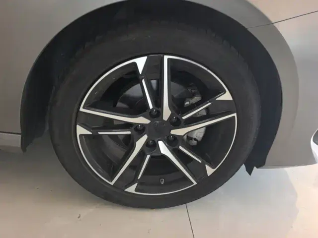 Geely Binrui — Фото автомобиля 6