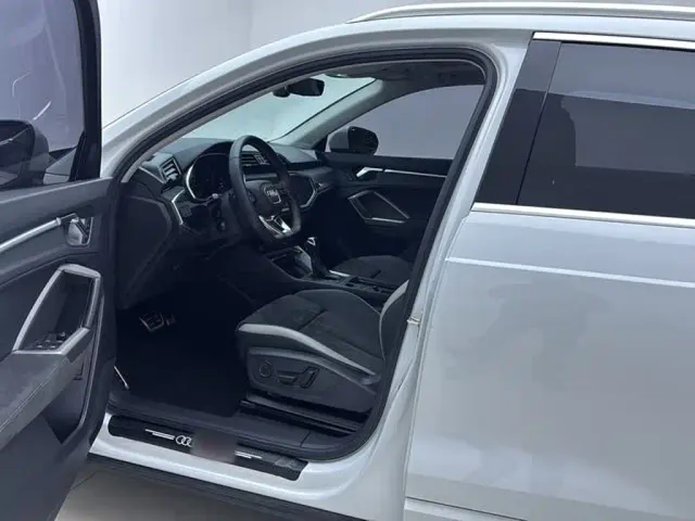 Audi Q3 — Фото автомобиля 15
