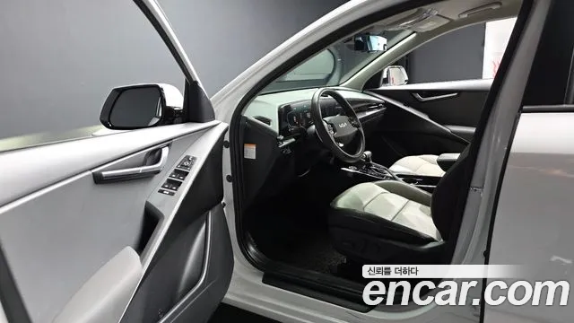 Kia Niro The All New — Фото автомобиля 15