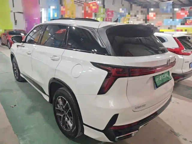 Changan CS75 Plus — Фото автомобиля 4