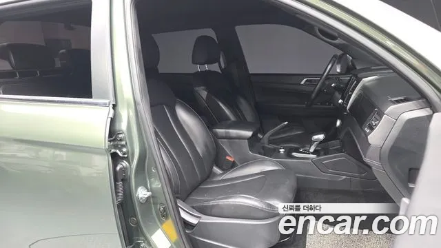 KG_Mobility_Ssangyong Rexton Новый Rexton Sport Khan Дизель 2.2 4WD — Фото автомобиля 10