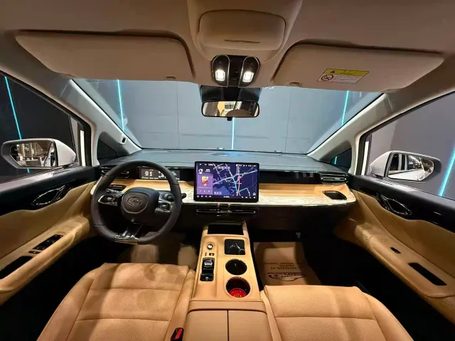 GAC Trumpchi E8 — Фото автомобиля 9
