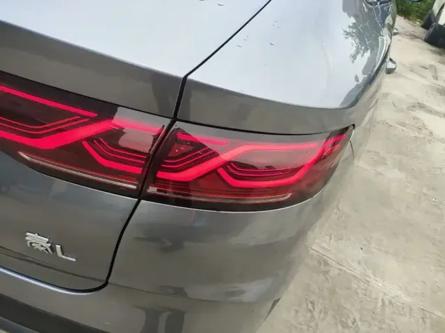 BYD Qin L — Фото автомобиля 7
