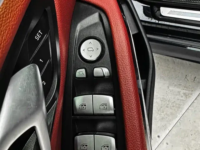 BMW 3 Series — Фото автомобиля 11