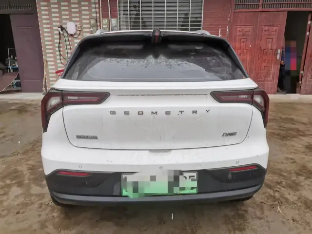 Geely Geometry E Firefly — Фото автомобиля 6