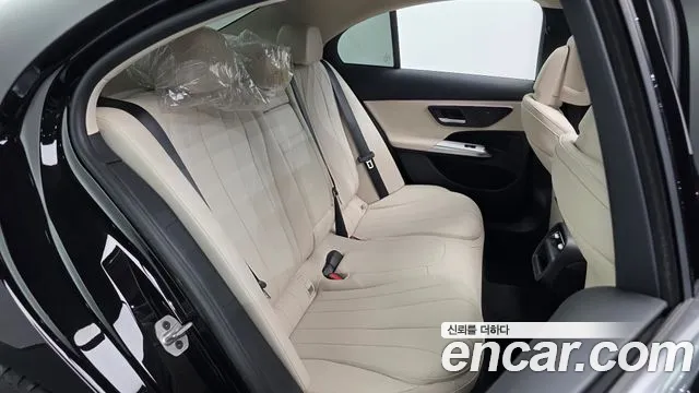 Mercedes-Benz E-Class W214 — Фото автомобиля 15
