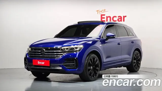 Фотография автомобиля — Volkswagen Touareg 3rd Gen