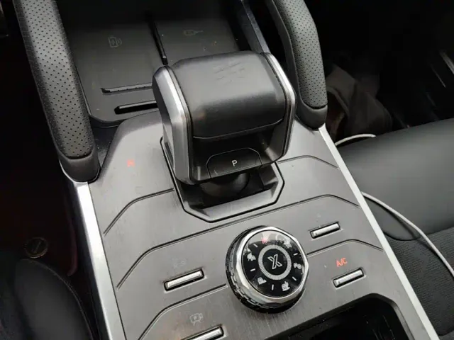 Jetour T2 — Фото автомобиля 13