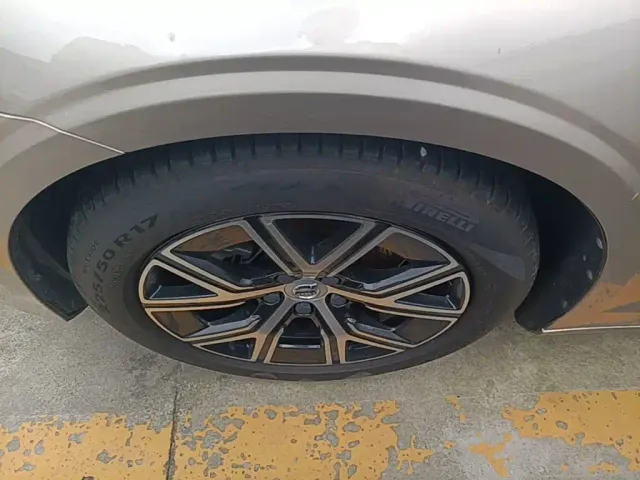 Volvo S60 — Фото автомобиля 22