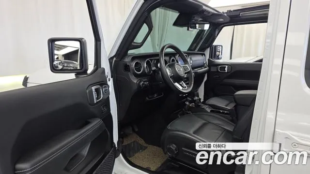 Jeep Wrangler JL — Фото автомобиля 10