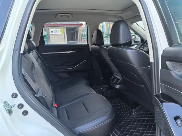 Haval H6 — Фото автомобиля 11