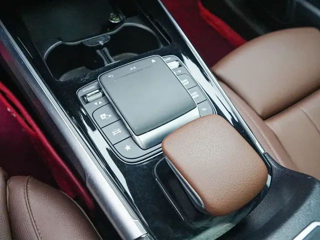 Mercedes-Benz GLB-Class — Фото автомобиля 21