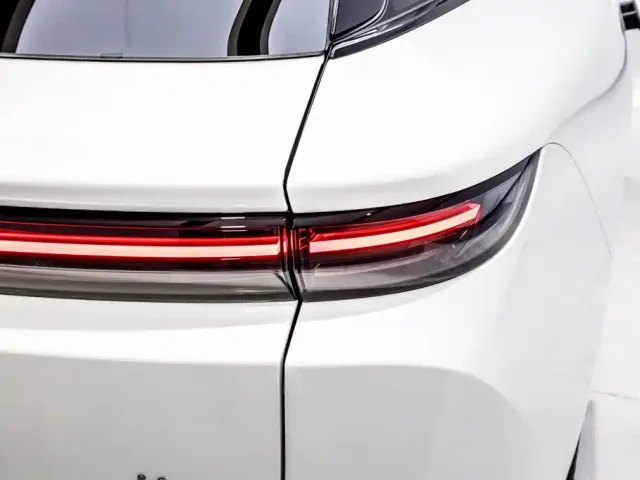 Li Auto i6 — Фото автомобиля 27