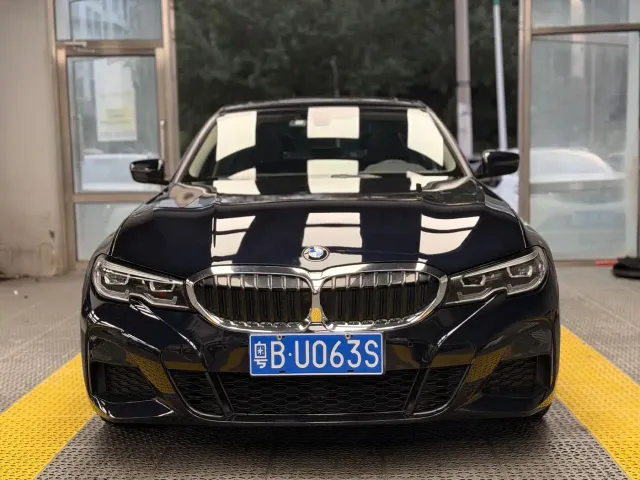 BMW 3 Series — Фото автомобиля 2