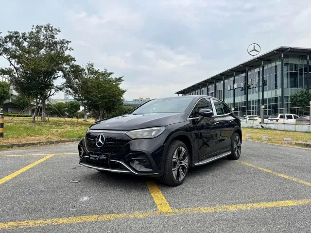 Фотография автомобиля — Mercedes-Benz EQE SUV