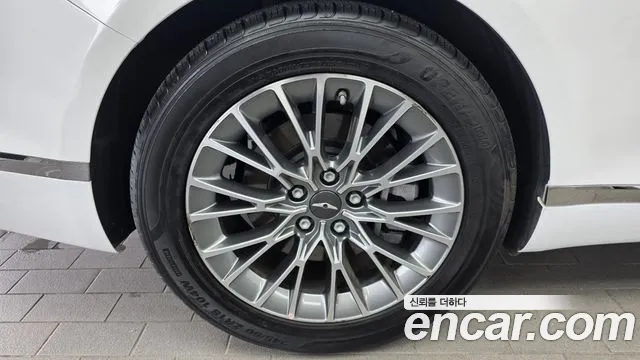 Genesis G80 Бензин 2.5 турбо 2WD — Фото автомобиля 4
