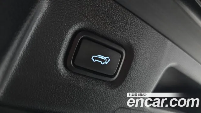 Hyundai Santafe Новый Santa Fe Бензин 2.5T 4WD — Фото автомобиля 17
