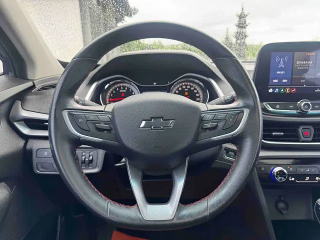 Chevrolet Orlando — Фото автомобиля 15