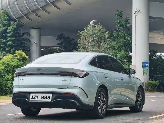 BYD Seal 06 — Фото автомобиля 8