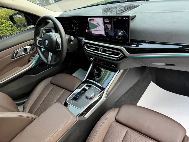BMW 3 Series — Фото автомобиля 24