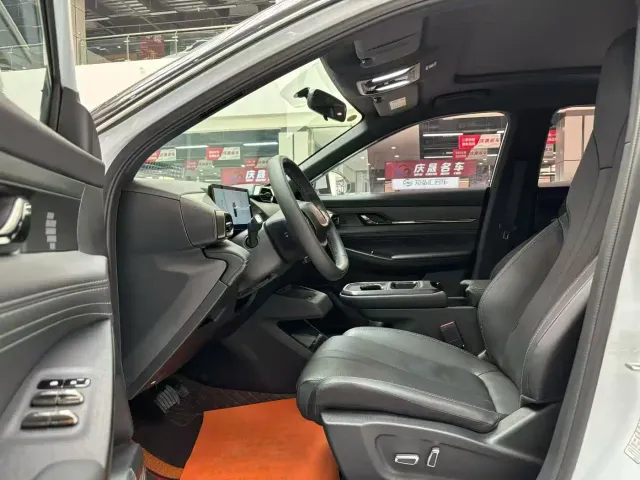 Dongfeng Fengshen L7 — Фото автомобиля 4