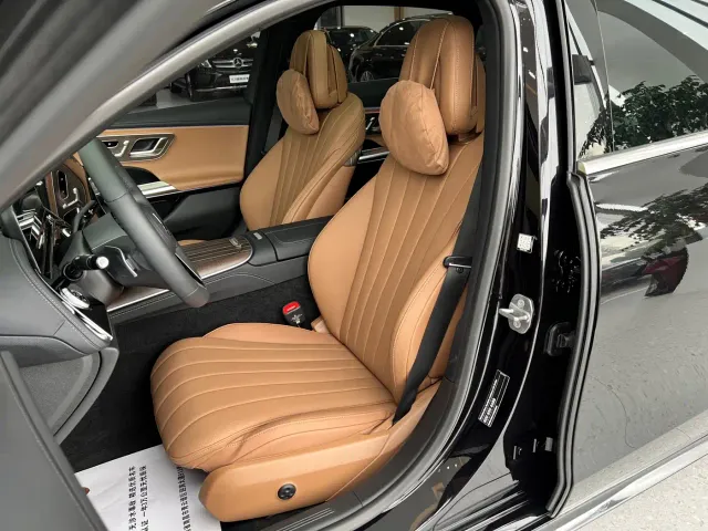 Mercedes-Benz E-Class — Фото автомобиля 8