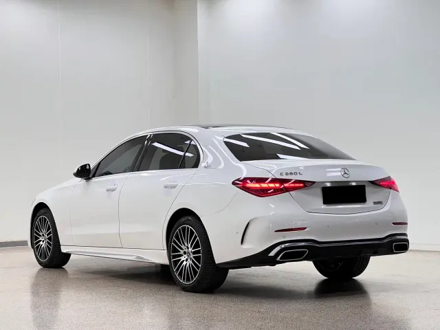 Mercedes-Benz C-Class — Фото автомобиля 4