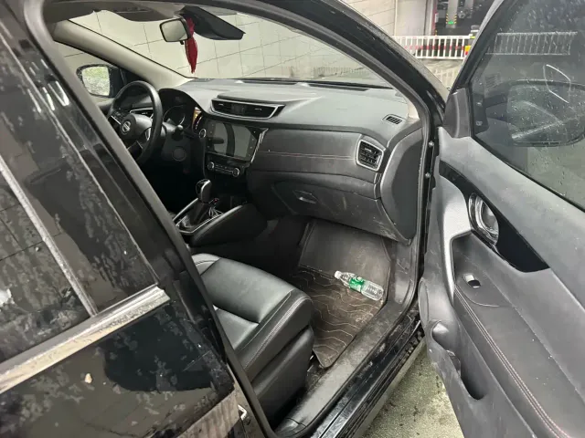 Nissan Qashqai — Фото автомобиля 7