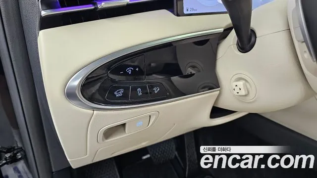 Genesis GV70 — Фото автомобиля 27