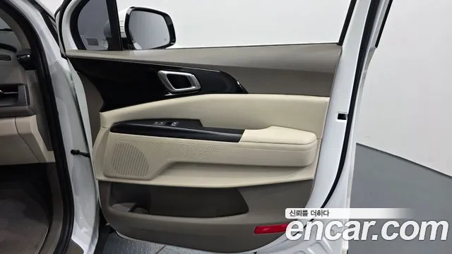 Kia Canival Carnival 4 поколение 9 мест Prestige — Фото автомобиля 22