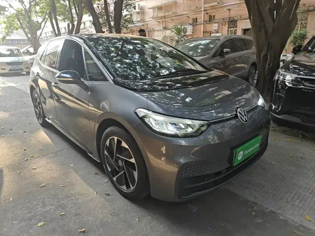 Volkswagen ID.3 — Фото автомобиля 3