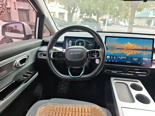 GAC Aion Y — Фото автомобиля 11