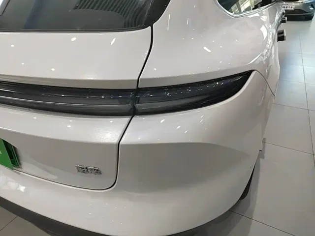 Nio ET5 Touring — Фото автомобиля 23